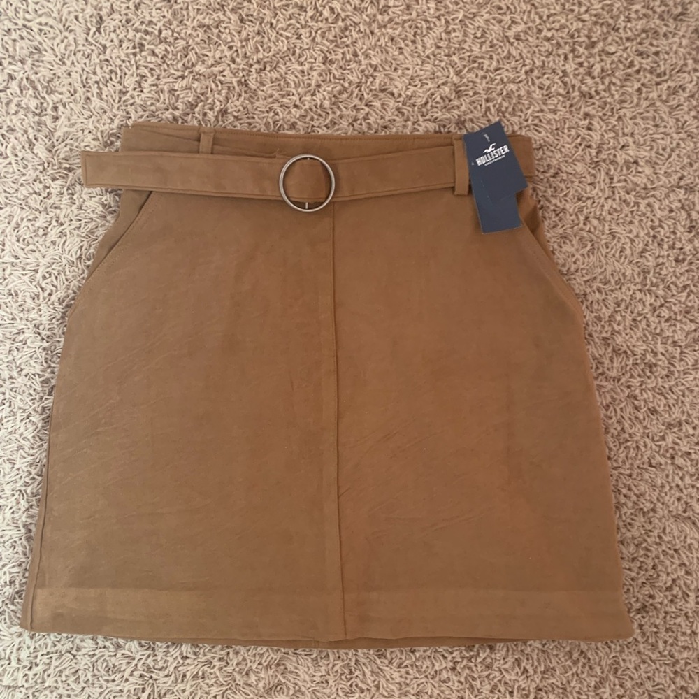 Brand new Hollister ultra high-rise belt skirt